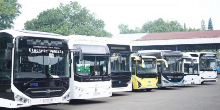 Gandeng 6 Pabrikan Otomotif Perum PPD Siap Operasikan Bus Listrik