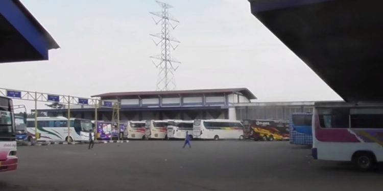 4 Cara Jitu Menghindari Calo Bus di Terminal