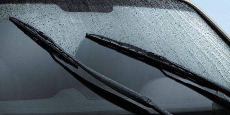 5 Cara Mudah Merawat Wiper Mobil