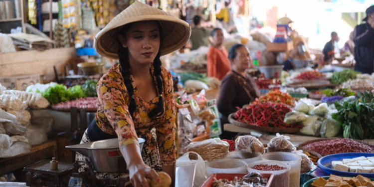 Ada Pandemi Covid-19, Pasar Rakyat Adira Finance Diracik dengan Teknologi Digital