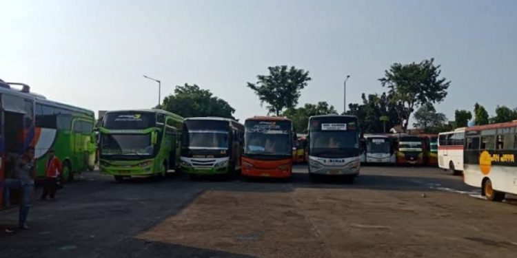 Ada Penebalan PPKM Mikro, Begini Aturan Saat Mau Naik Bus Dan ...