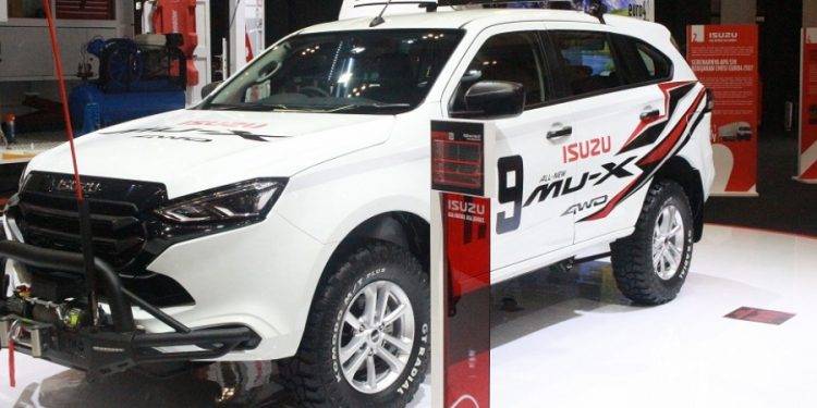All New Isuzu mu-X 4×4, SUV Penantang Pajero dan Fortuner