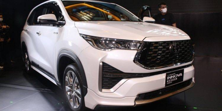 All New Toyota Kijang Innova Zenix Mengaspal Di Tanah Air, Hadirkan Varian Hybrid