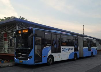 Asyik, Halte Transjakarta Kini Disediakan Wifi Berkecepatan Tinggi