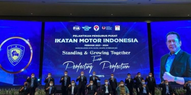 Bamsoet Dikukuhkan Jadi Ketua Umum IMI Pusat Periode 2021-2024