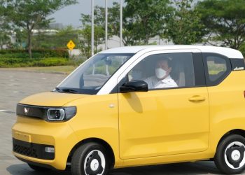 Beberapa Menteri Kunjungi Pabrik Wuling, Dukung Ekosistem Kendaraan Listrik di Indonesia