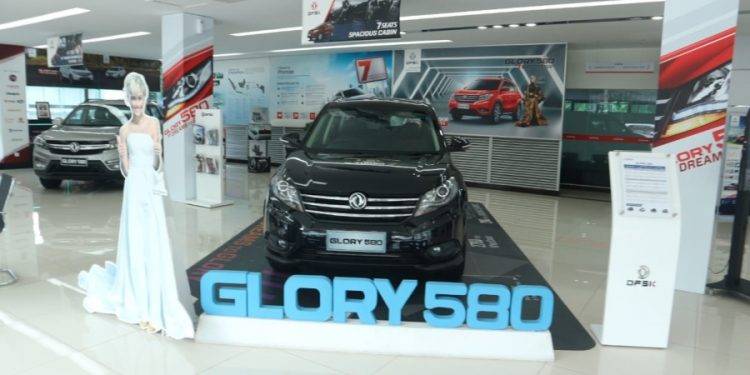 Beli DFSK Super Cab, Pria Asal Morowali Dapat 1 Unit Glory 580