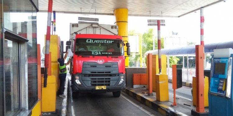 Beli Quester, Astra UD Trucks Tawarkan ‘Paket Super’ untuk Pengusaha Truk