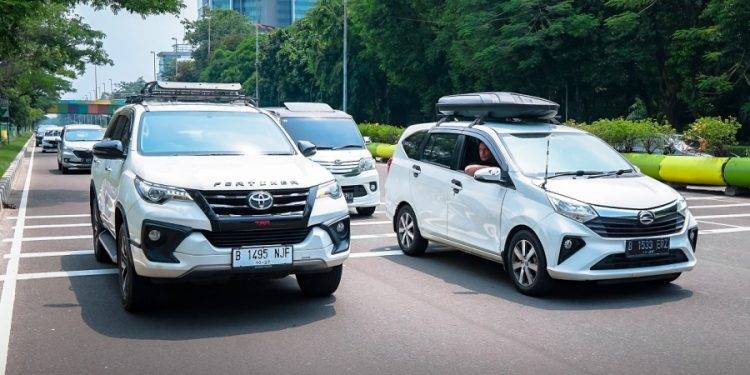 Berdiri Selama 1 Dekade, White Car Community (WCC) ‘Putihkan’ Wilayah Ancol
