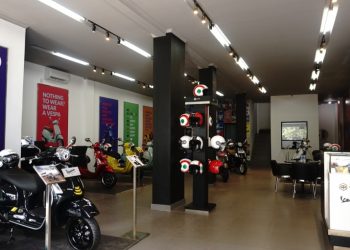 Berikut 7 Warna Spesial Vespa Primavera di Ultah Vespa ke 75