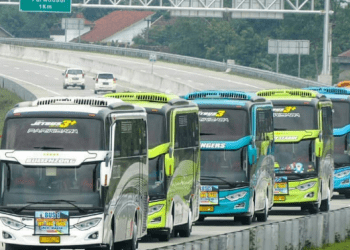 Biar Gak Ngeblong, Bus Ngerem Pake Rem Mesin