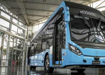 Bus Listrik Mercedes-Benz Dipastikan Meluncur Tahun Depan