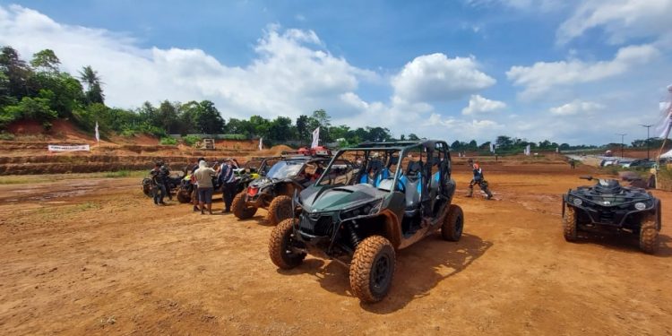Can-Am Offroad Safari, Kegiatan Garuk Tanah Sekalian Wisata Alam