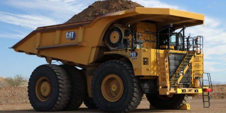 CAT 793 Electric, Truk Tambang Baterai Listrik Raksasa Mulai Uji Coba