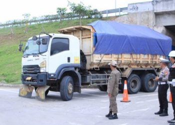 Catat, Truk Tanah Dilarang Melintas Di Luar Jam Operasional Kota Tangerang