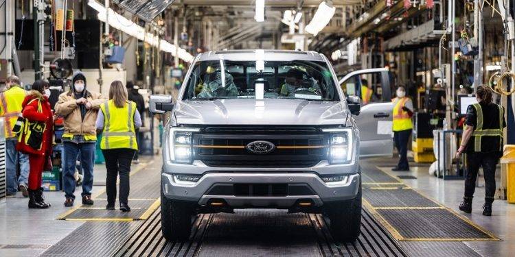 Catatkan Sejarah, Ford Sukses Produksi Pikap F-Series Sebanyak 40 Juta Unit di Pasar AS