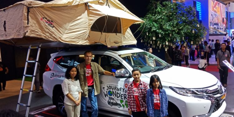Cerita Seru Keluarga Journey of Wonder Jelajah 34 Negara dengan Pajero Sport