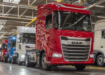 DAF Trucks Lanjutkan Kepemimpinan Pasar Truk Selama 27 Tahun di Inggris
