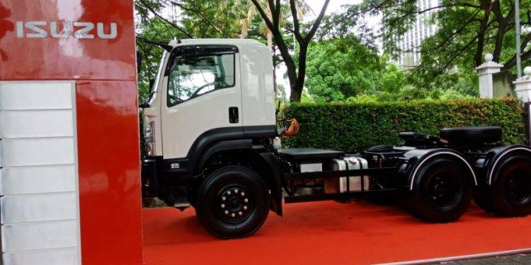 Daftar Harga 38 Varian Truk Isuzu GIGA Terbaru 2019