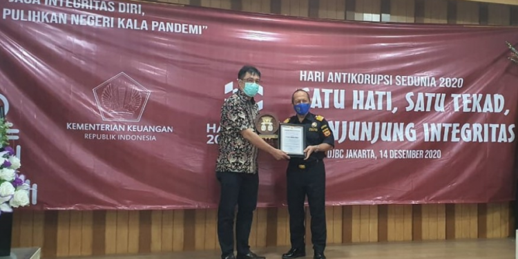 Daihatsu Raih Penghargaan dari Dirjen Bea Cukai