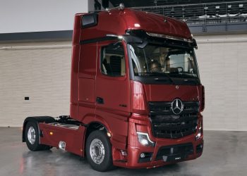 Daimler Kenalkan MirrorCam Generasi Baru Truk Mercedes-Benz