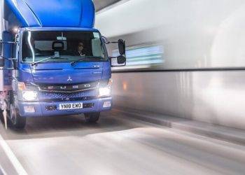 Daimler Rilis Aplikasi ‘eTrucks Ready’ Buat Truk Listrik FUSO eCanter