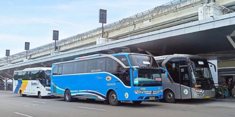 Damri Operasikan Angkutan Rute Jababeka – Bandara Soekarno Hatta