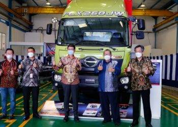 Dukung Program Zero ODOL, HMSI Perkenalkan Hino Ranger FLX 260 JW dan Bus Hino R 260 AS