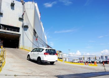Ekspor CBU Mobil Toyota Merangkak Naik di Akhir Kuartal I 2021