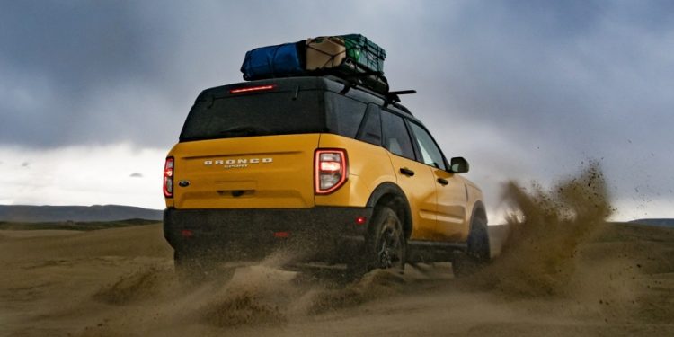 Ford Bronco Raptor Siap Terjang Segala Medan