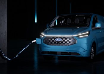 Ford Ungkap Spesifikasi E-Transit Custom, Mampu Tempuh Jarak Sejauh 380 Km 