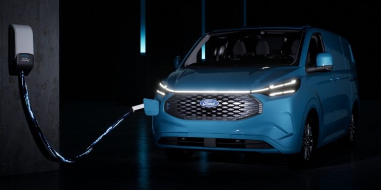 Ford Ungkap Spesifikasi E-Transit Custom, Mampu Tempuh Jarak Sejauh 380 Km