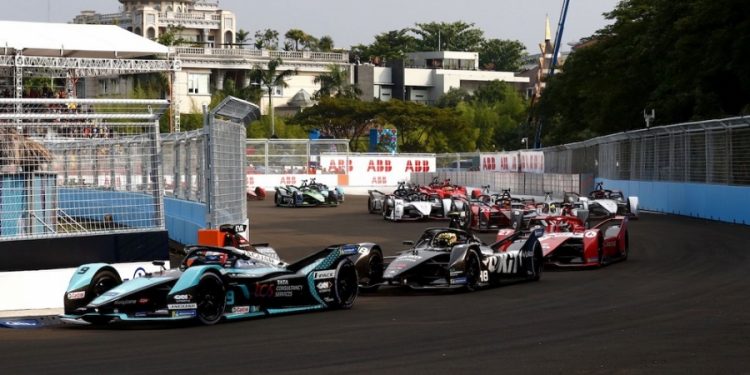 Formula E Jakarta Sukses Digelar, Jokowi: Sebuah Ajang dan Tontonan Masa Depan