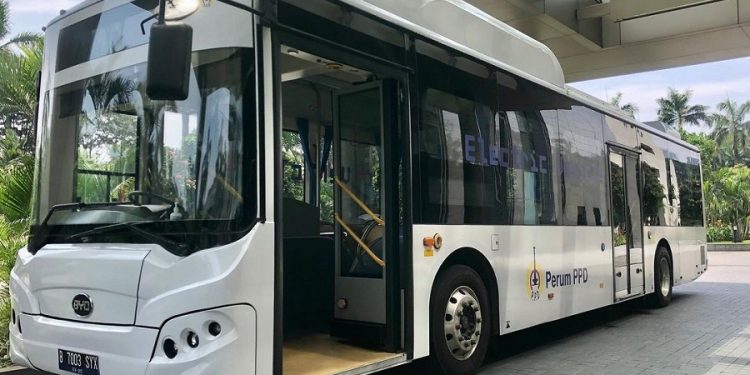 Gandeng BYD dan Tri Sakti, Bakrie Autoparts Bangun Perakitan Bus Listrik Pertama di Indonesia