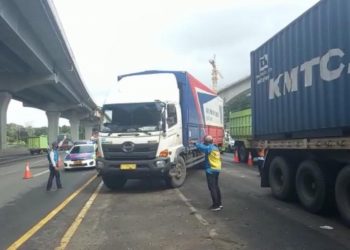 Genangan Air Masih Hambat Perjalanan, Jasa Marga Lakukan Rekayasa Jalur