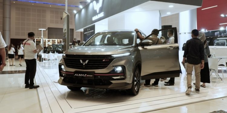 Hadir di IIMS Surabaya 2022, Wuling Tampilkan Inovasi Kendaraan Modern