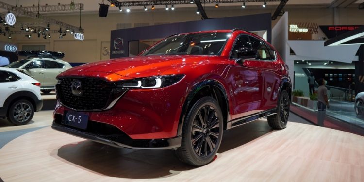 Hargai Para Designer, Mazda Resmi Jadi Official Car JFW 2023