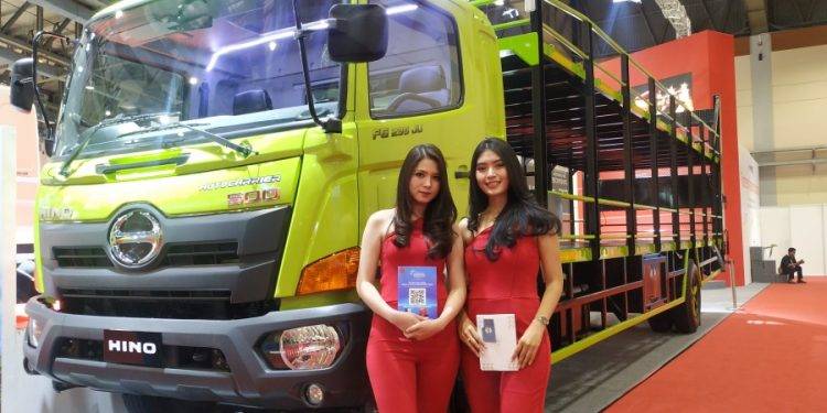 Hibah Bus dari Pemerintah Jepang Jadi Tonggak Lahirnya Hino di Indonesia