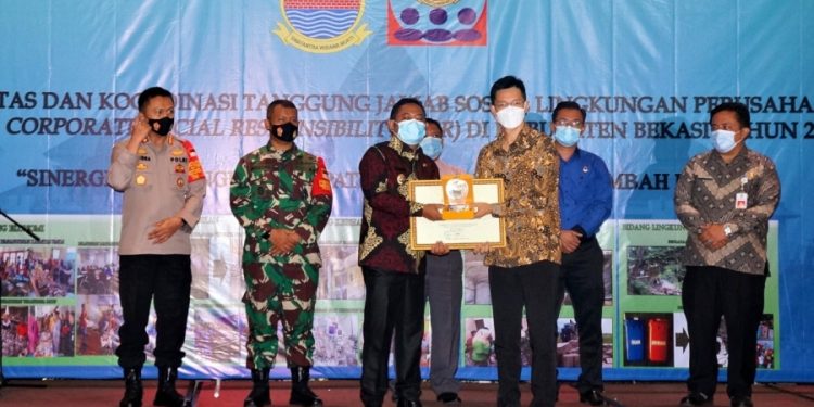 Hyundai Raih Penghargaan CSR 2020 dari Pemkab Bekasi
