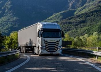 Iveco Luncurkan Generasi Terbaru New Daily dan Iveco S-Way