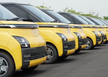 Jadi Pelanggan Fleet Pertamanya, Pengusaha Jusuf Hamka Borong 35 Unit Wuling Air ev
