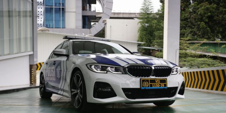Kawal Tamu KTT G20, Polisi Gunakan BMW 330e M Sport