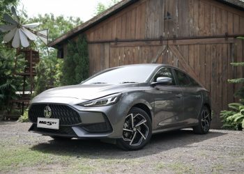 Keliling Surabaya Naik MG 5 GT, Fitur Canggihnya Bikin Anti-Boring