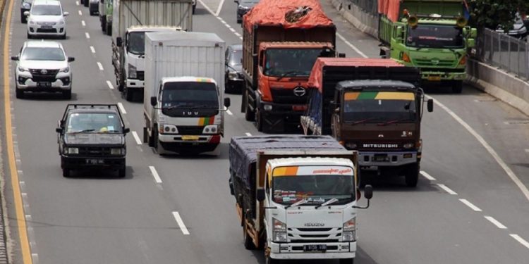 Kemenhub Berlakukan Pembatasan Angkutan Barang Saat Natal dan Tahun Baru