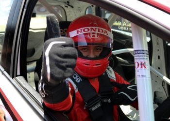 Kendarai Honda Jazz, Bapak-Anak Jadi Juara Satu di ITCR