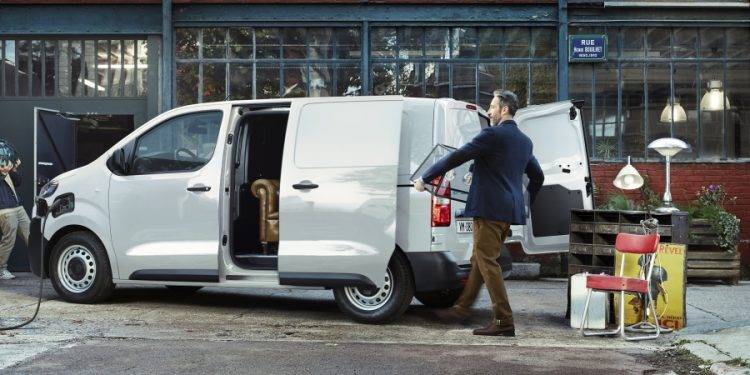 Keren Nih Citroen e-Jumpy, Blind Van Listrik yang Lucu