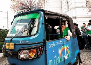 Kini, Naik Bajaj Bisa Lewat Aplikasi Grab