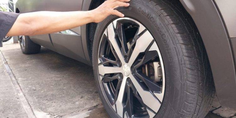 Komponen Penting di Kendaraan, Berikut 5 Langkah Memeriksa Kondisi Ban Saat Musim Hujan