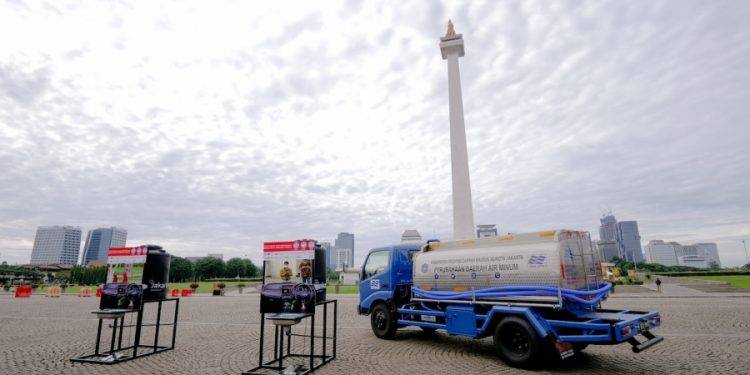 Komunitas Mobil Honda Sumbangkan Fasilitas Cuci Tangan untuk Monas