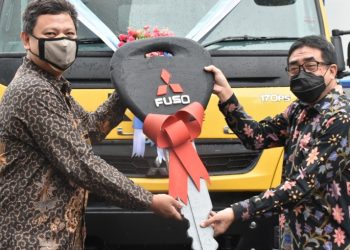 KTB Serahkan Mobile Workshop Service kepada PT Batavia Prosperindo